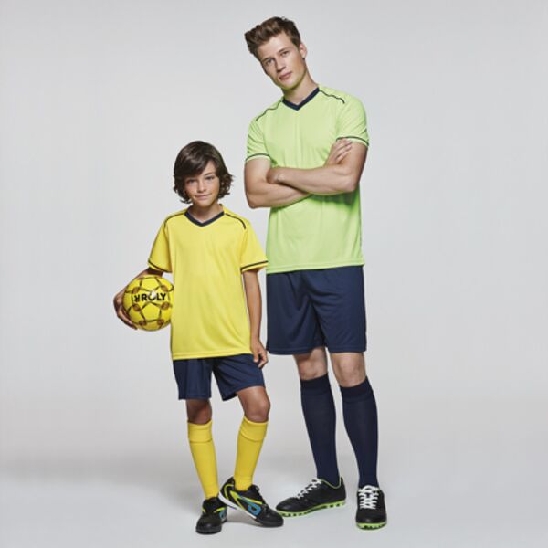 KIT SPORT UNITED : Kit de sport avec t-shirt et short. Vignette